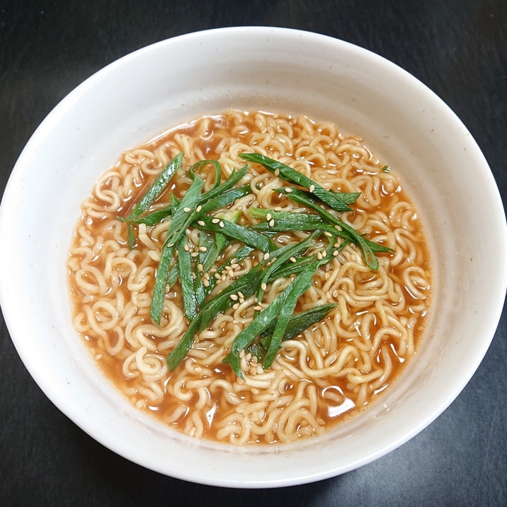 長ネギの青い部分が美味しい醤油ラーメン